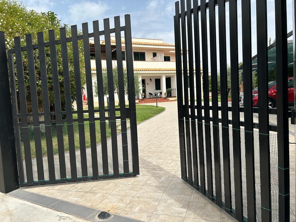 Villa dei Limoni Noto Mare: nel cuore del Barocco Siciliano 9 camere ideale B&B ampio parcheggio