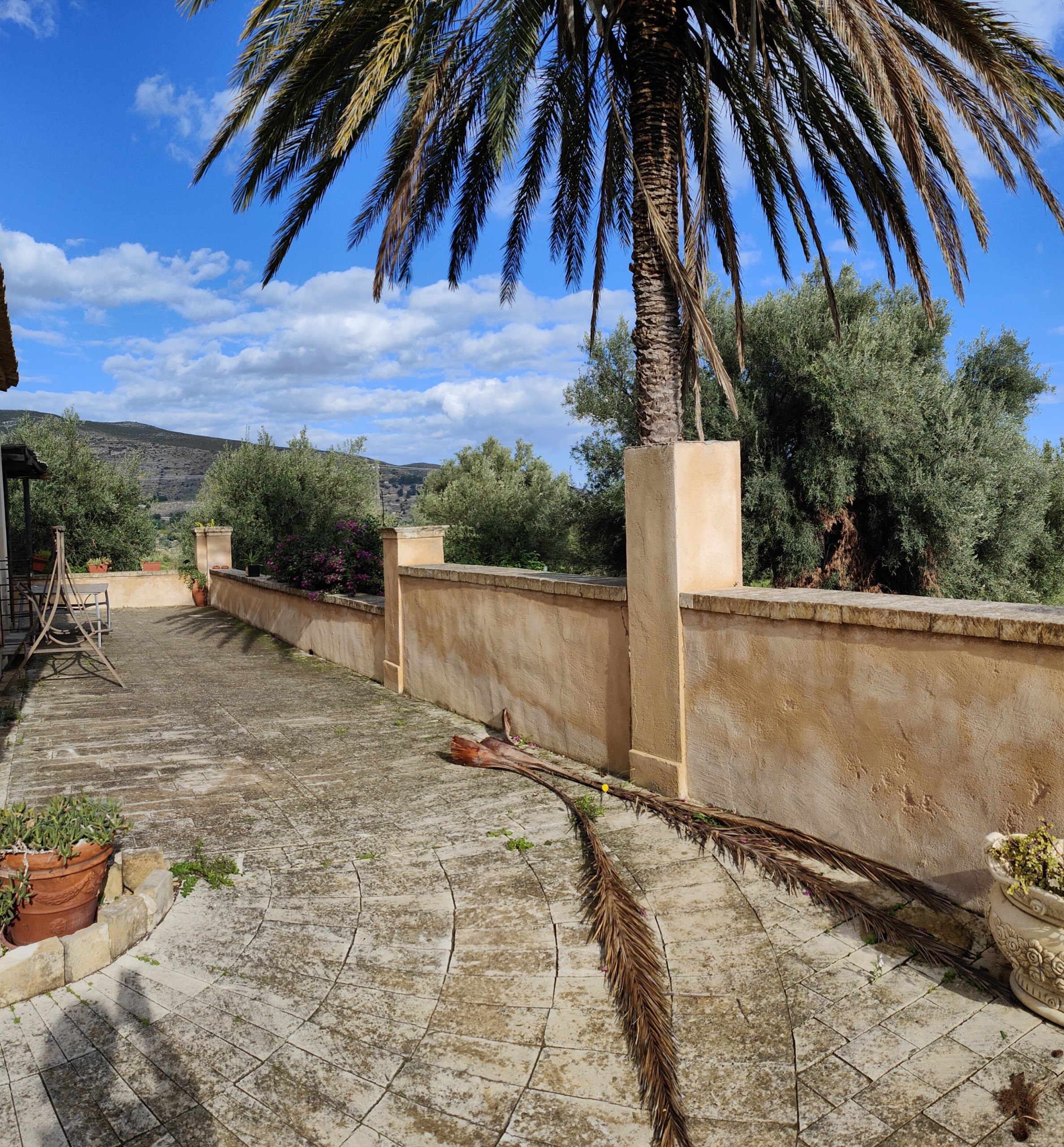 Vendesi "Casale Del Frantoio" una Panoramica Tenuta tra Avola e Noto