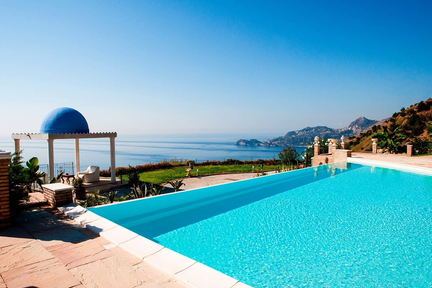 Villa Principe di Taormina panoramica con incantevole vista mare con piscina idromassaggio Jacuzzi